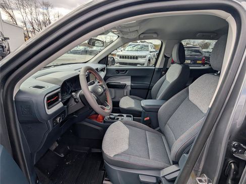 Used 2024 Ford Maverick XLT image 14