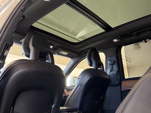 Used 2016 Volvo XC90 T6 Inscription w/ Vision Package image 26