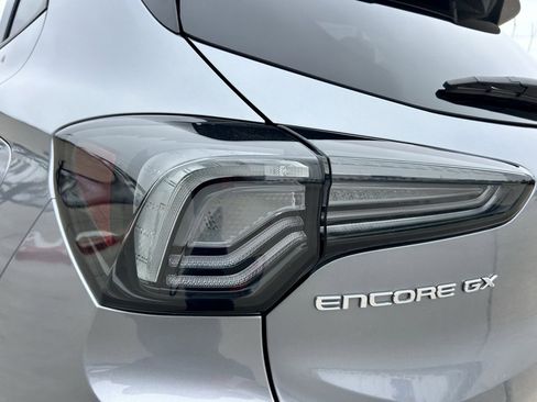 Used 2025 Buick Encore GX Avenir w/ Avenir Technology Package image 7