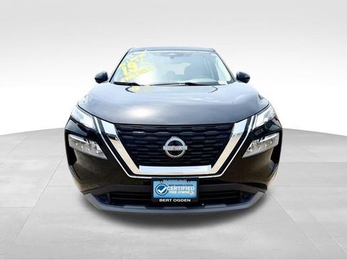 Certified 2022 Nissan Rogue SV FWD image 2