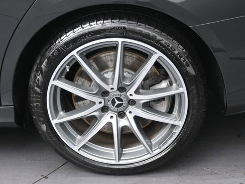 Used 2022 Mercedes-Benz E 450 4MATIC Sedan w/ Driver Assistance Package image 41