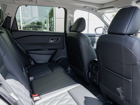 New 2026 Nissan Rogue Platinum AWD/4WD image 27