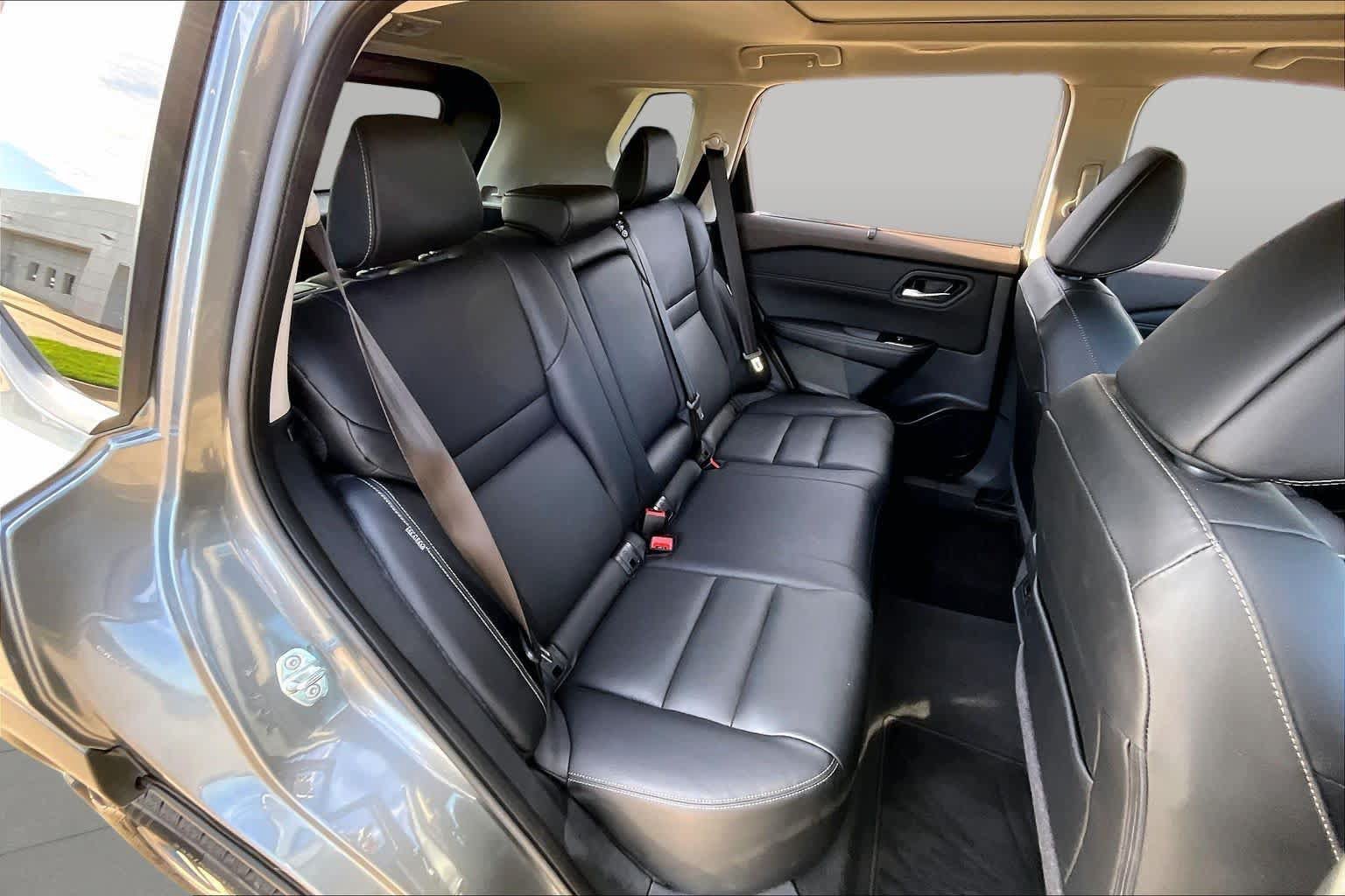 Certified 2023 Nissan Rogue SL w/ SL Premium Package FWD image 18