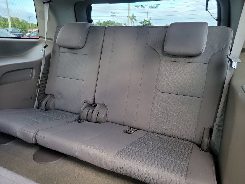 Used 2016 Chevrolet Tahoe LS RWD image 16