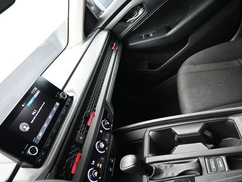 Used 2025 Honda Accord LX image 17