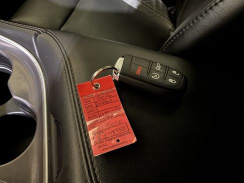 Used 2020 Dodge Challenger SXT w/ Plus Package image 13