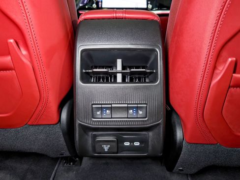 Used 2025 Jeep Wagoneer S Launch Edition image 23