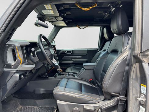 Used 2023 Ford Bronco Badlands w/ Sasquatch Package AWD/4WD image 10