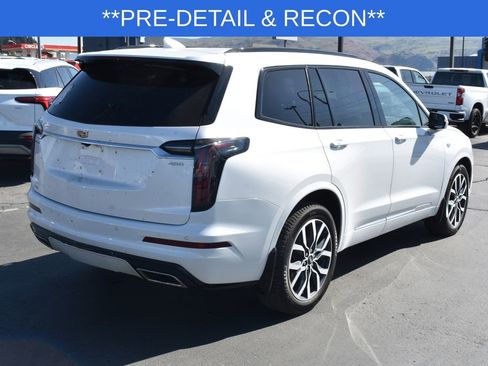 Used 2024 Cadillac XT6 Sport w/ LPO, Floor Liner Package AWD/4WD image 4