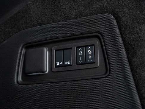 Used 2025 Cadillac Escalade Sport w/ Touring Package image 58