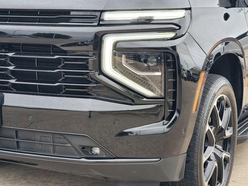 Used 2025 Chevrolet Tahoe RST w/ Comfort Package AWD/4WD image 9