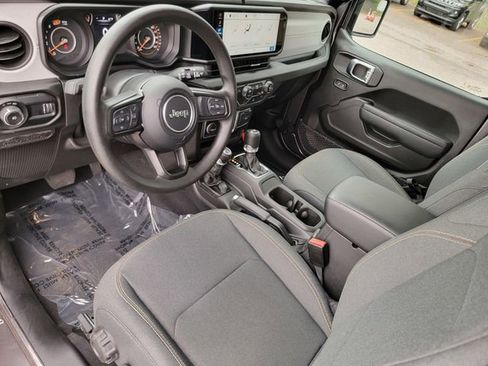 Certified 2025 Jeep Wrangler Sport AWD/4WD image 19