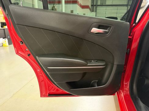 Used 2022 Dodge Charger SXT RWD image 12