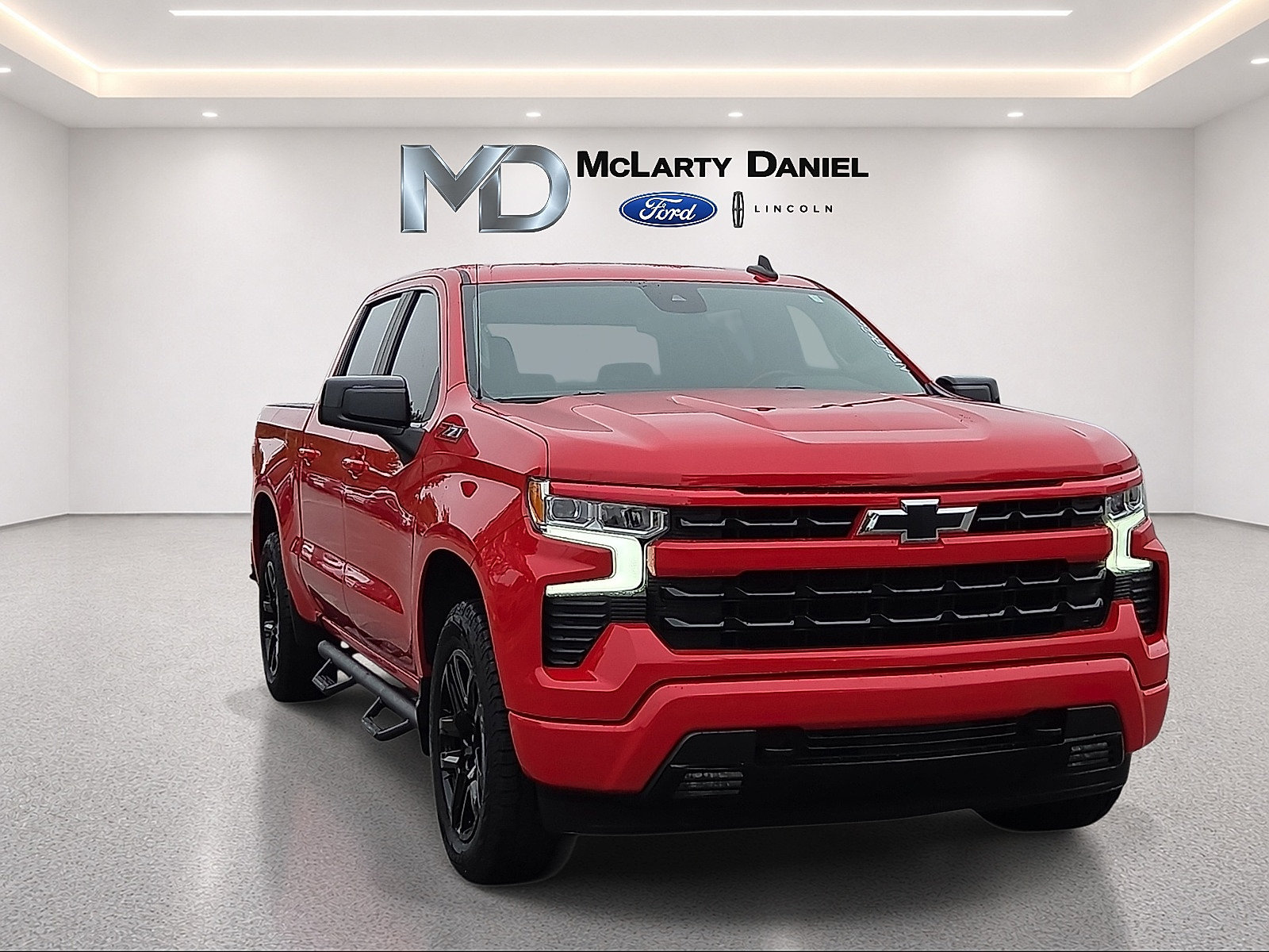 Used 2022 Chevrolet Silverado 1500 RST AWD/4WD image 1