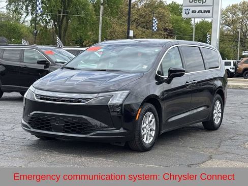 New 2027 Chrysler Pacifica Select FWD image 31