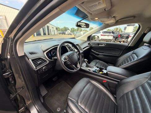 Used 2017 Ford Edge SEL w/ Equipment Group 201A FWD image 10