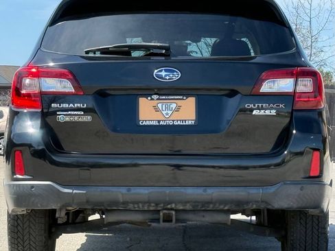 Used 2017 Subaru Outback 2.5i Limited AWD/4WD image 4