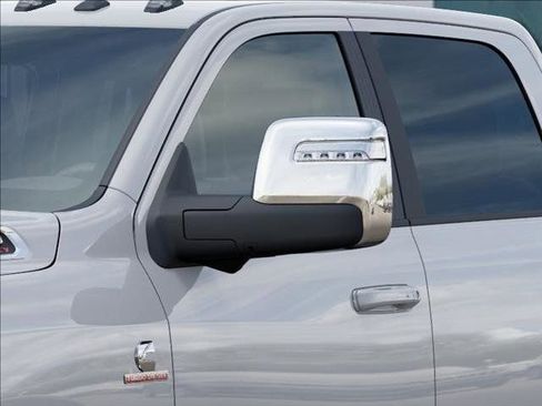 New 2026 RAM 2500 Laramie AWD/4WD image 12