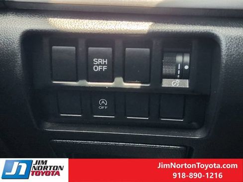 Used 2024 Subaru Forester Premium AWD/4WD image 24