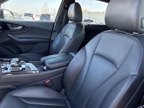 Used 2018 Audi Q7 3.0T Premium Plus w/ Premium Plus Package image 23
