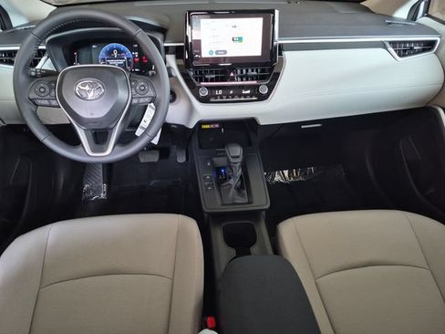 Certified 2026 Toyota Corolla Cross LE FWD image 25