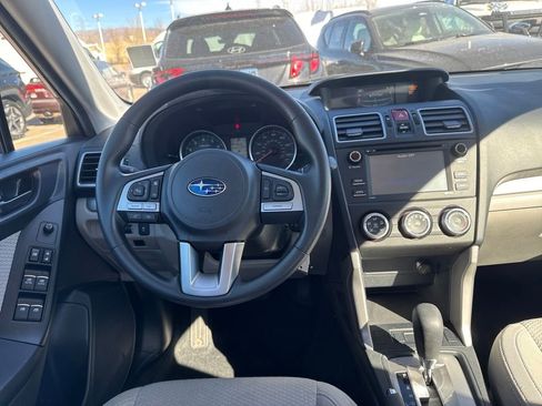 Used 2017 Subaru Forester 2.5i w/ Alloy Wheel Package image 25