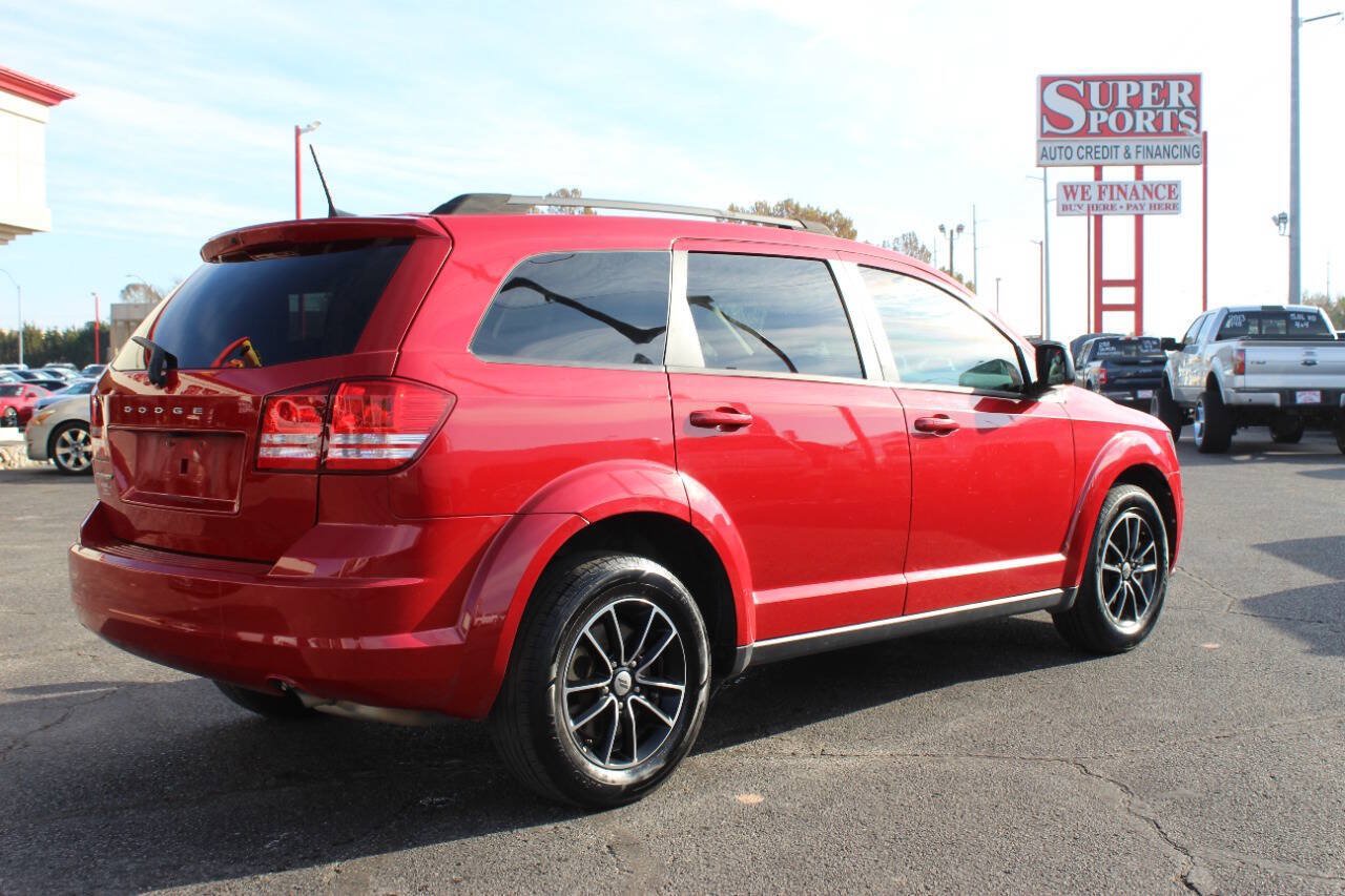 Used 2018 Dodge Journey SE w/ Popular Equipment Group FWD image 4