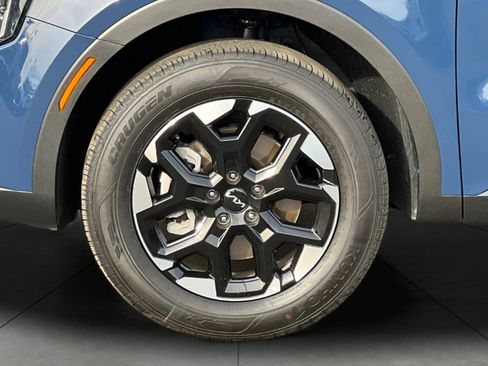 Certified 2025 Kia Sorento S image 34