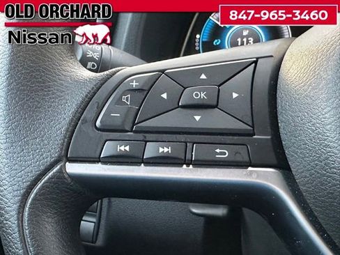 Used 2025 Nissan Leaf S image 19