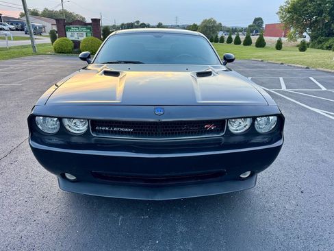 Used 2010 Dodge Challenger R/T image 10