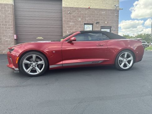 Used 2017 Chevrolet Camaro SS RWD image 2