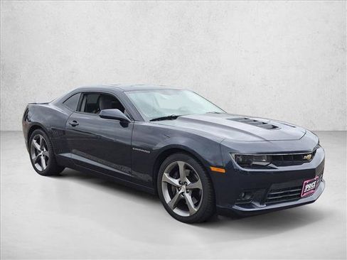 Used 2014 Chevrolet Camaro SS w/ RS Package RWD image 3
