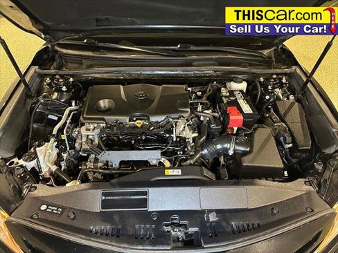 Used 2019 Toyota Camry SE image 19