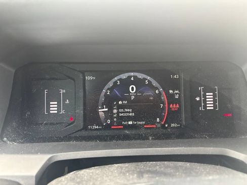 Used 2024 Toyota Tacoma SR5 AWD/4WD image 9