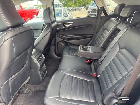 Used 2024 Ford Edge SEL image 18