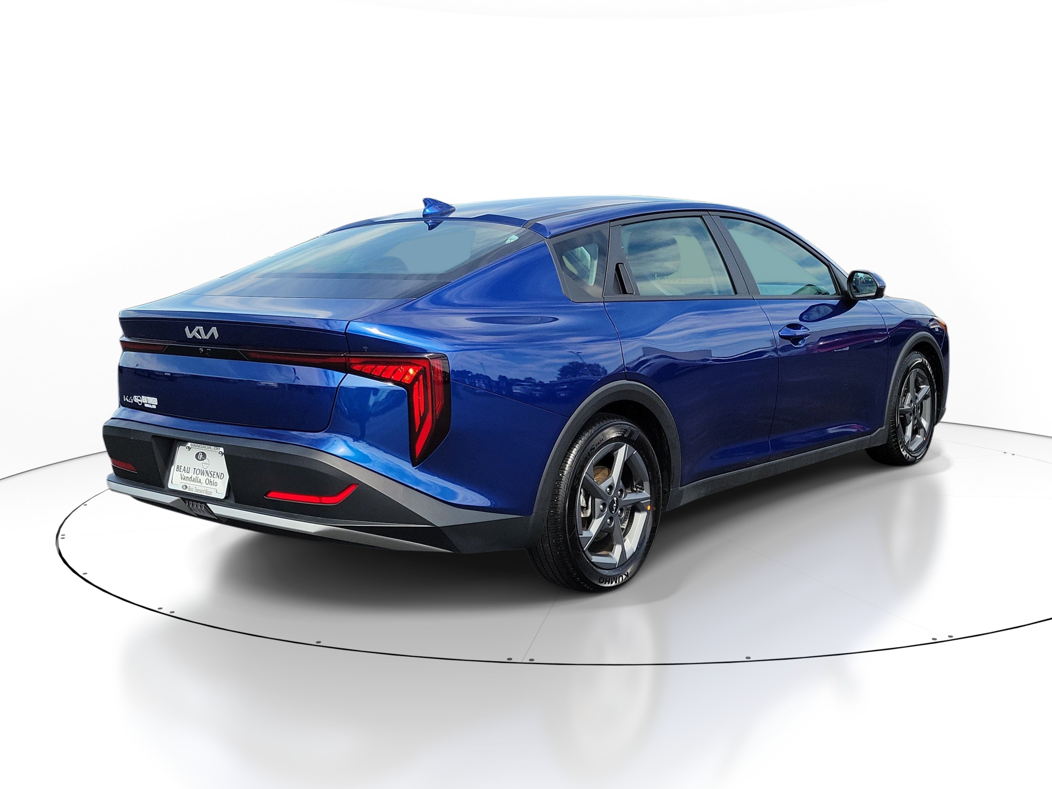 Used 2025 Kia K4 FWD image 4