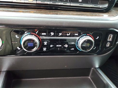 Used 2023 GMC Sierra 1500 Elevation image 25