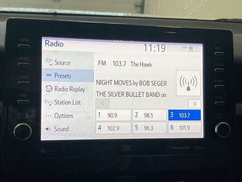 Certified 2022 Toyota Camry XLE w/ Navigation Upgrade Package image 16