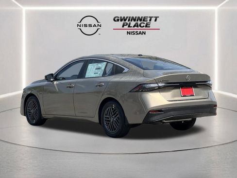 New 2026 Nissan Sentra SV w/ SV Convenience Package FWD image 23
