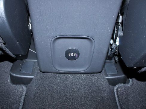 Used 2024 Ford Escape SE FWD image 19