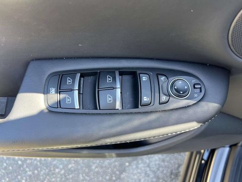 Used 2025 INFINITI QX50 Luxe AWD/4WD image 17