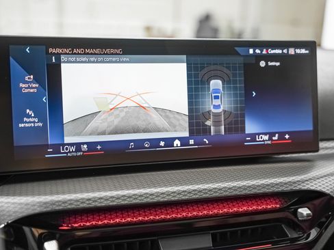 Used 2025 BMW 330i Sedan RWD image 16