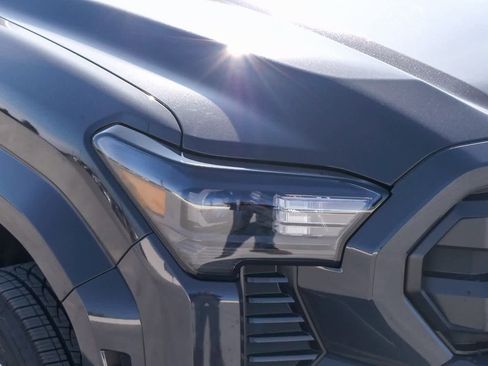 New 2026 Toyota Tacoma SR5 image 5