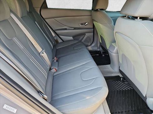 Used 2023 Hyundai Elantra SEL FWD image 18