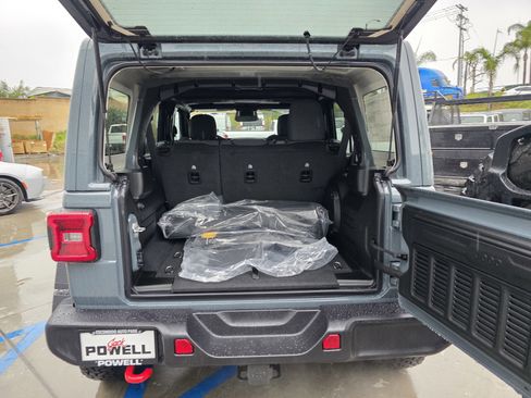 New 2026 Jeep Wrangler Unlimited Rubicon w/ Technology Group image 19