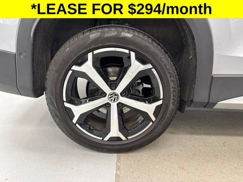 Used 2026 Volkswagen Tiguan SE AWD/4WD image 5