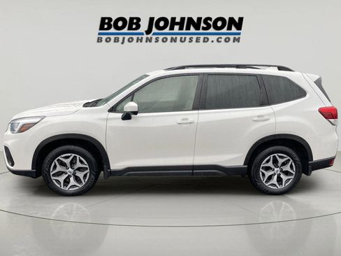 Used 2020 Subaru Forester Premium AWD/4WD image 6