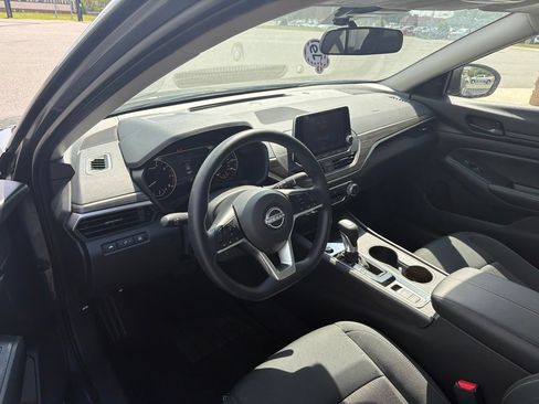 Used 2026 Nissan Altima 2.5 SV AWD/4WD image 4