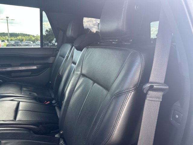 Used 2018 Ford Expedition XLT w/ Equipment Group 202A RWD image 20