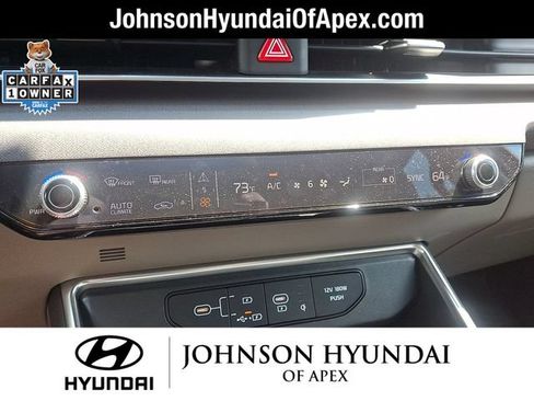 Used 2025 Kia Carnival EX FWD image 22